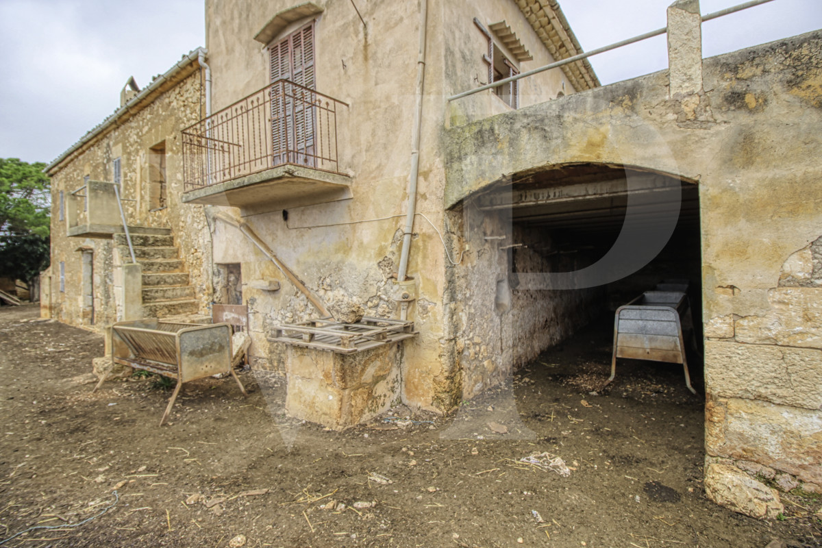 fantastisches-traditionelles-haus-in-der-nähe-von-cala-anguila-an-der-levante-Küste-in-porto-cristo-zu-verkaufen