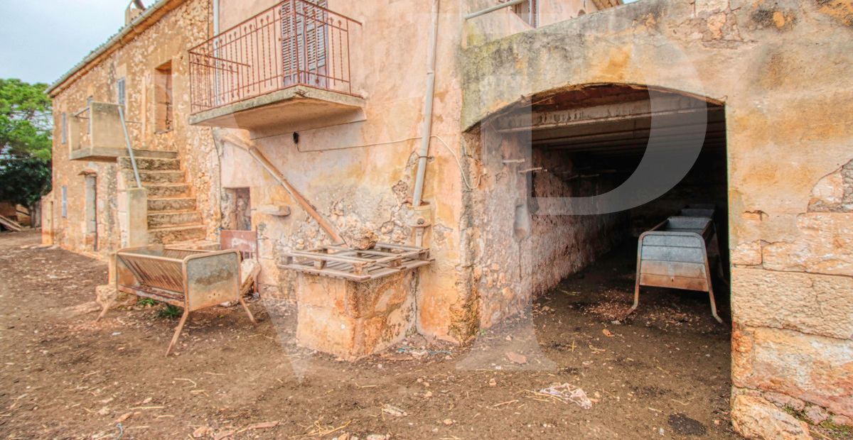 fantastisches-traditionelles-haus-in-der-nähe-von-cala-anguila-an-der-levante-Küste-in-porto-cristo-zu-verkaufen
