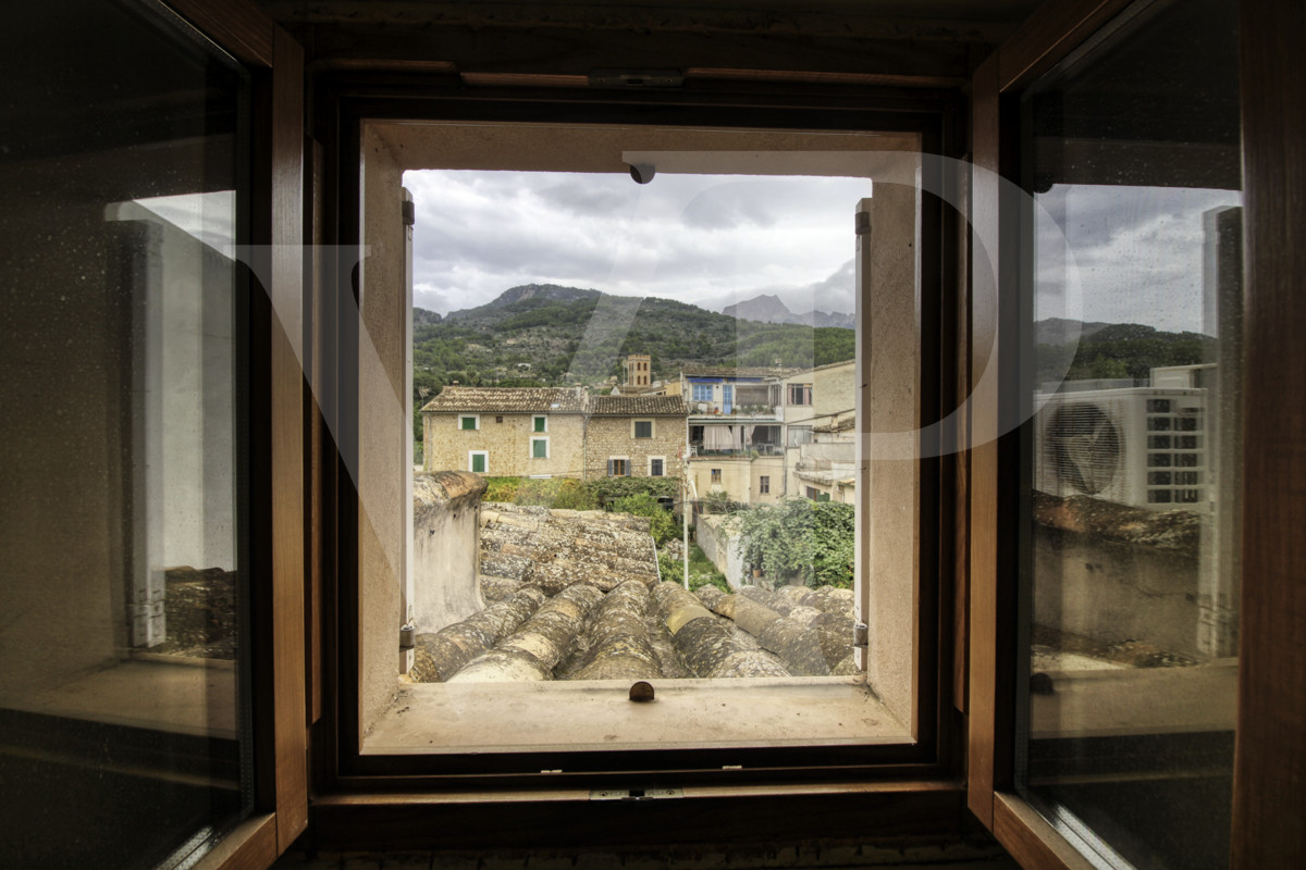 Fantastisches Herrenhaus mit Pool zu verkaufen in Soller, im Zentrum der Serra de Tramuntana.