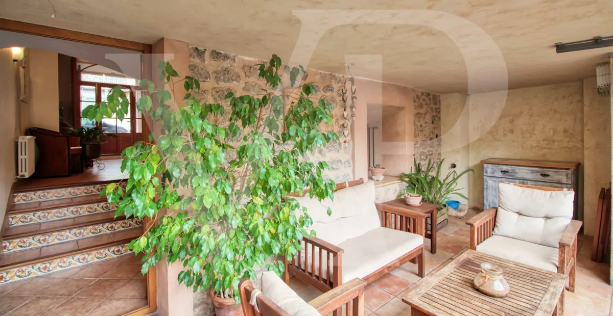 Fantastisches Herrenhaus mit Pool zu verkaufen in Soller, im Zentrum der Serra de Tramuntana.