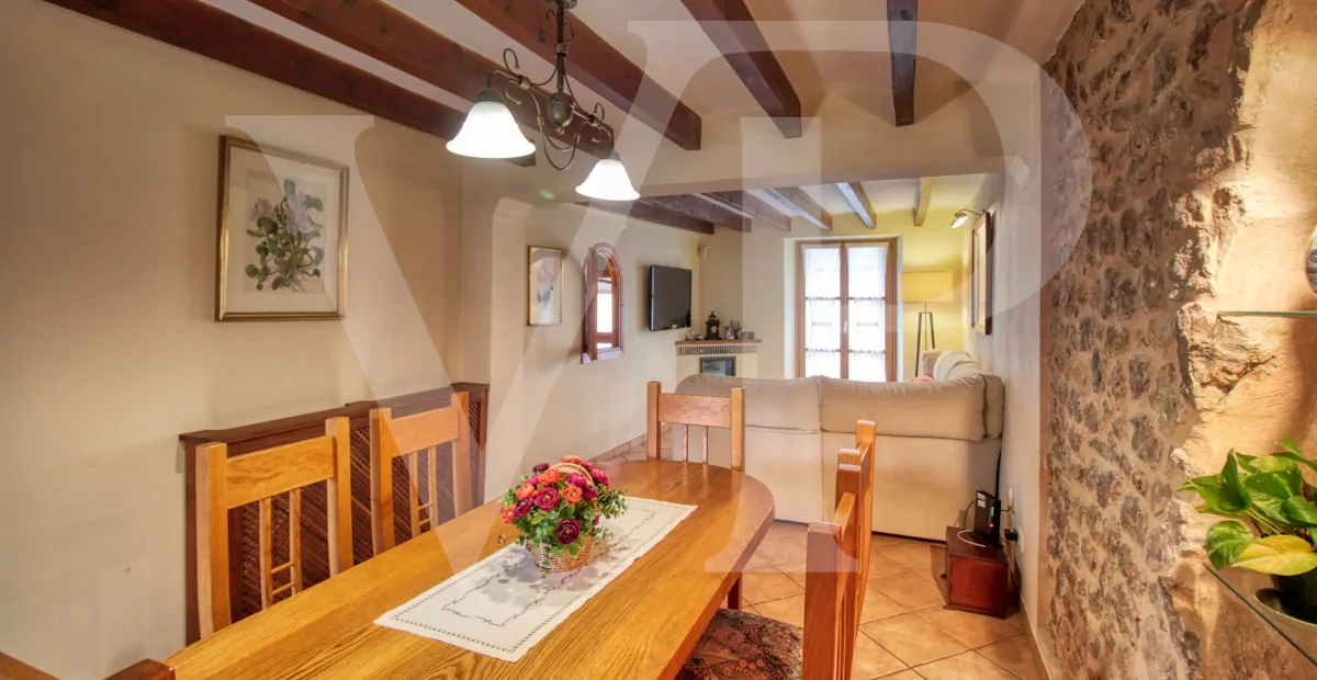 Fantastisches Herrenhaus mit Pool zu verkaufen in Soller, im Zentrum der Serra de Tramuntana.