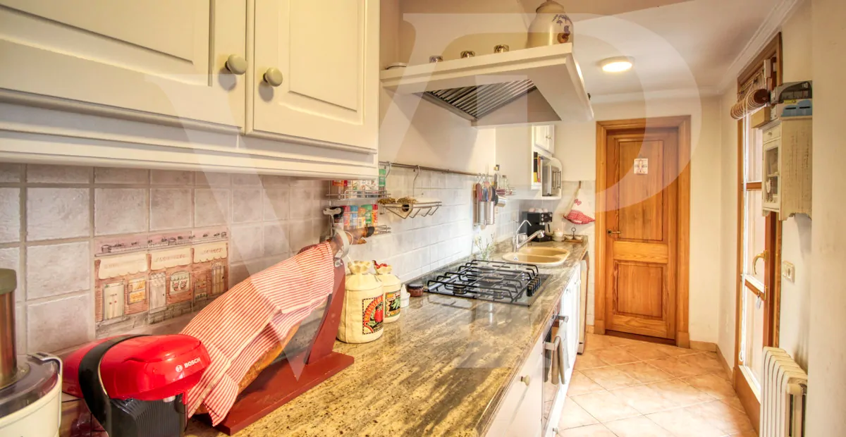 Fantastisches Herrenhaus mit Pool zu verkaufen in Soller, im Zentrum der Serra de Tramuntana.