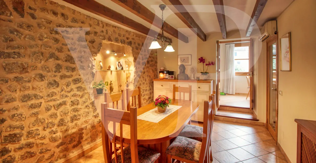 Fantastisches Herrenhaus mit Pool zu verkaufen in Soller, im Zentrum der Serra de Tramuntana.