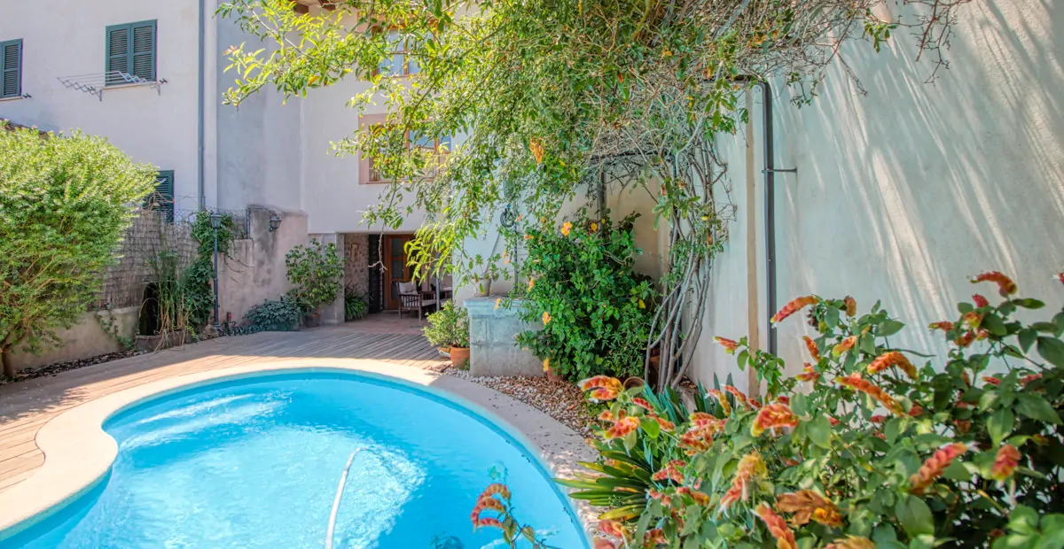 Fantastisches Herrenhaus mit Pool zu verkaufen in Soller, im Zentrum der Serra de Tramuntana.