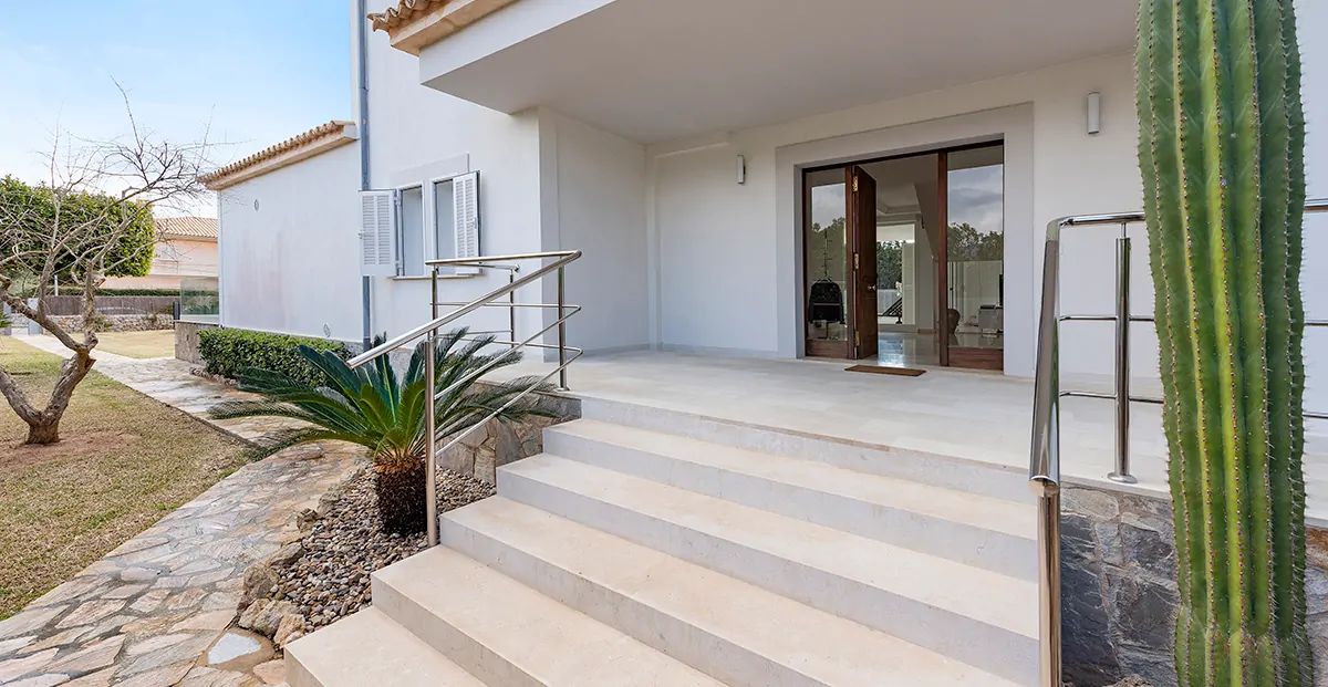 Traumhafte Luxusvilla in Puerto Pollensa in Strandnähe, Llenaire