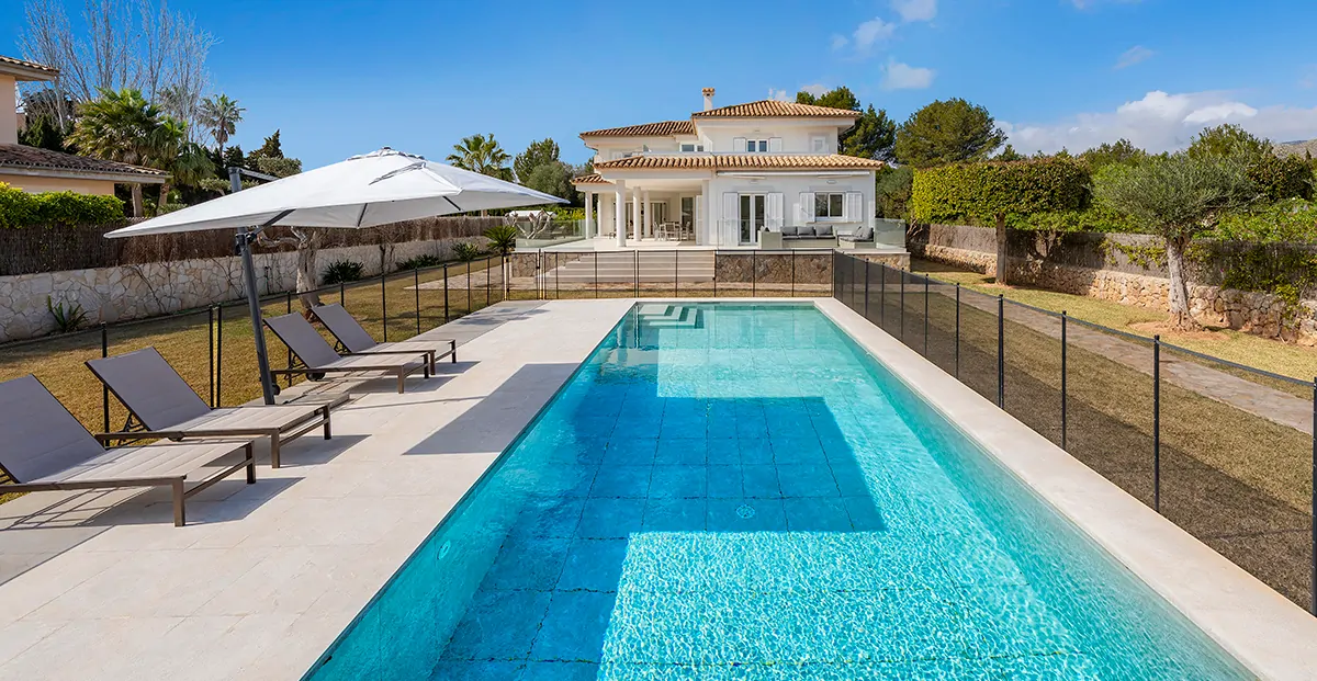 Traumhafte Luxusvilla in Puerto Pollensa in Strandnähe, Llenaire