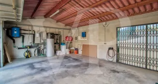 von_poll_real_estate_property_ES223427_image_104