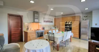 von_poll_real_estate_property_ES223427_image_100