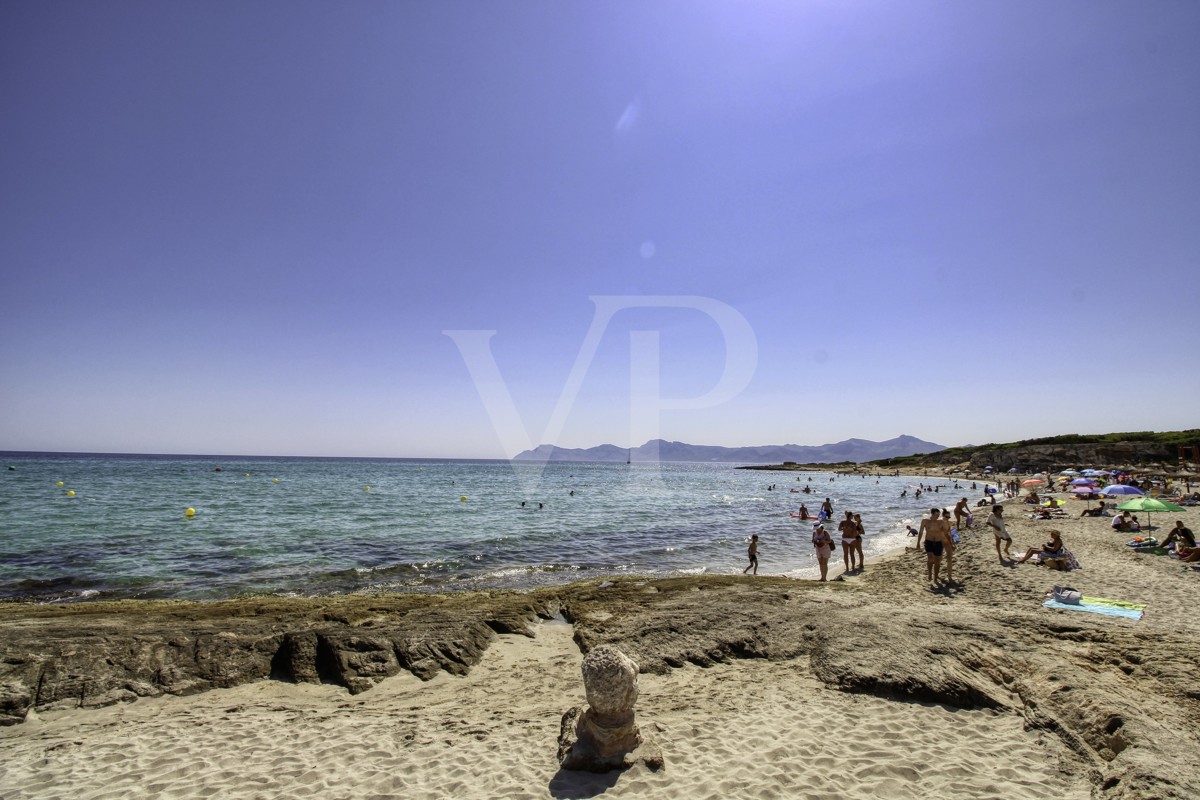 Zum Verkauf steht ein herrliches Landhotel aus dem 18. Jahrhundert in natürlicher Umgebung in Playa de Muro, Mallorca