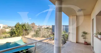 von_poll_real_estate_property_ES223427_image_56