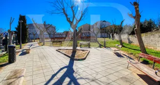 von_poll_real_estate_property_ES223427_image_33