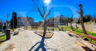 von_poll_real_estate_property_ES223427_image_33