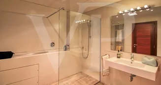 von_poll_real_estate_property_ES223427_image_10