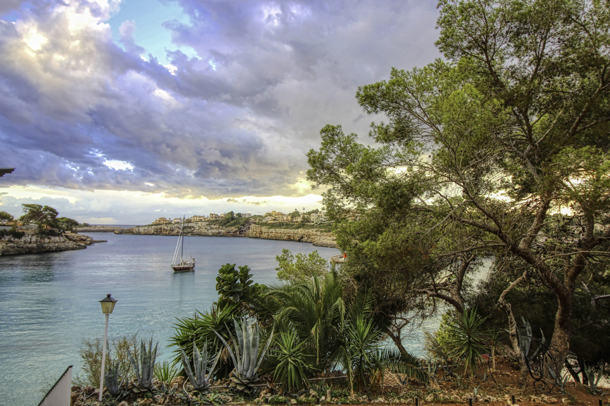 Schönes rustikales Haus zum Renovieren auf einem Grundstück von 3,8 Hektar zwischen Manacor und Calas de Mallorca