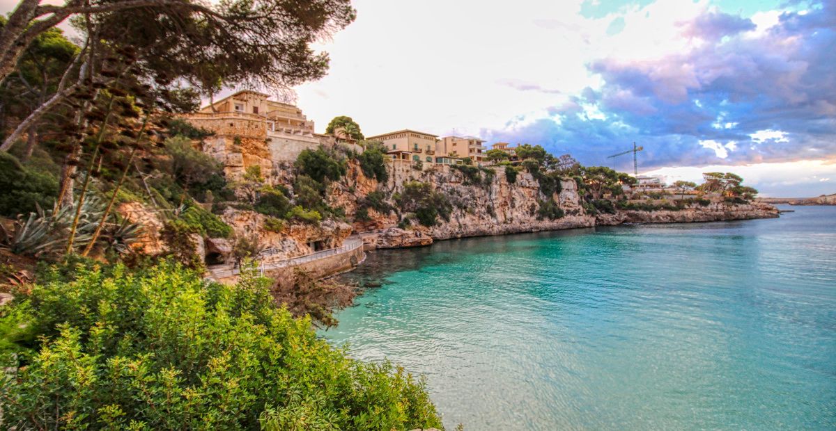 Schönes rustikales Haus zum Renovieren auf einem Grundstück von 3,8 Hektar zwischen Manacor und Calas de Mallorca