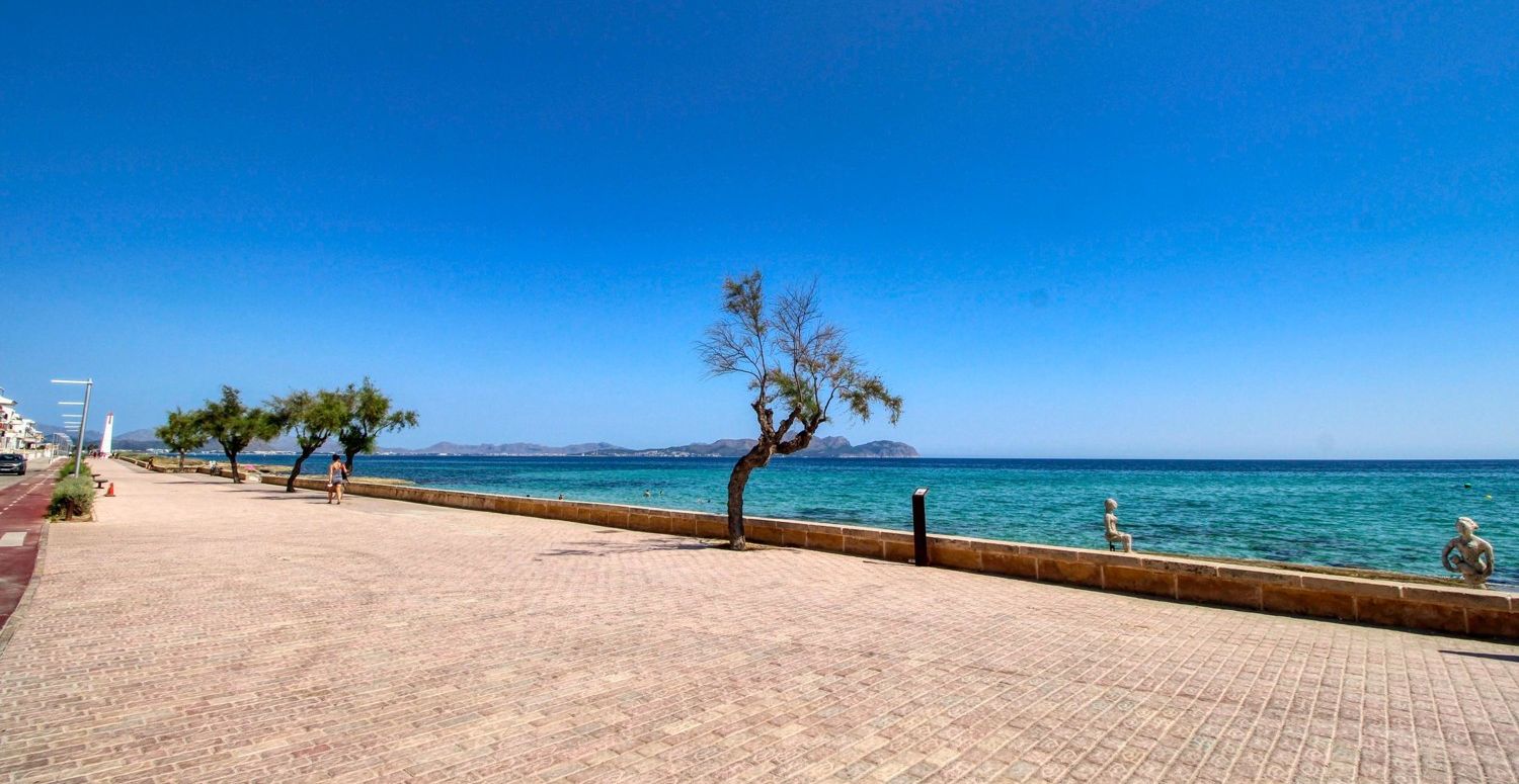 SECRET MARKETING. Interessante Investition in diese Immobilie mit spektakulärem Blick auf die Bucht von Alcudia in Muro