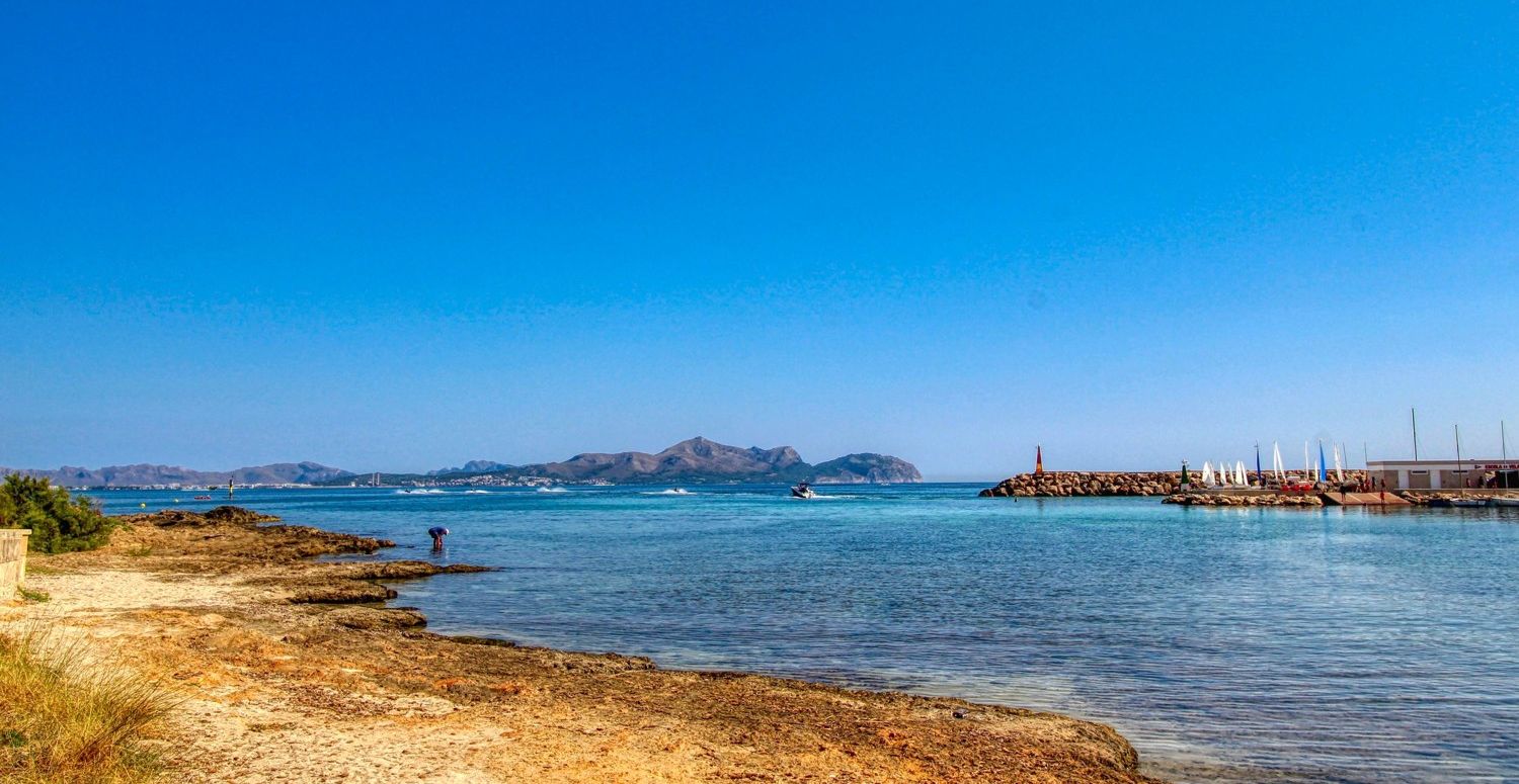 SECRET MARKETING. Interessante Investition in diese Immobilie mit spektakulärem Blick auf die Bucht von Alcudia in Muro