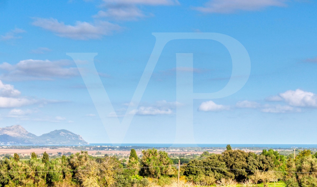 Interessante Investition in diese Immobilie mit spektakulärem Blick auf die Bucht von Alcudia in Muro