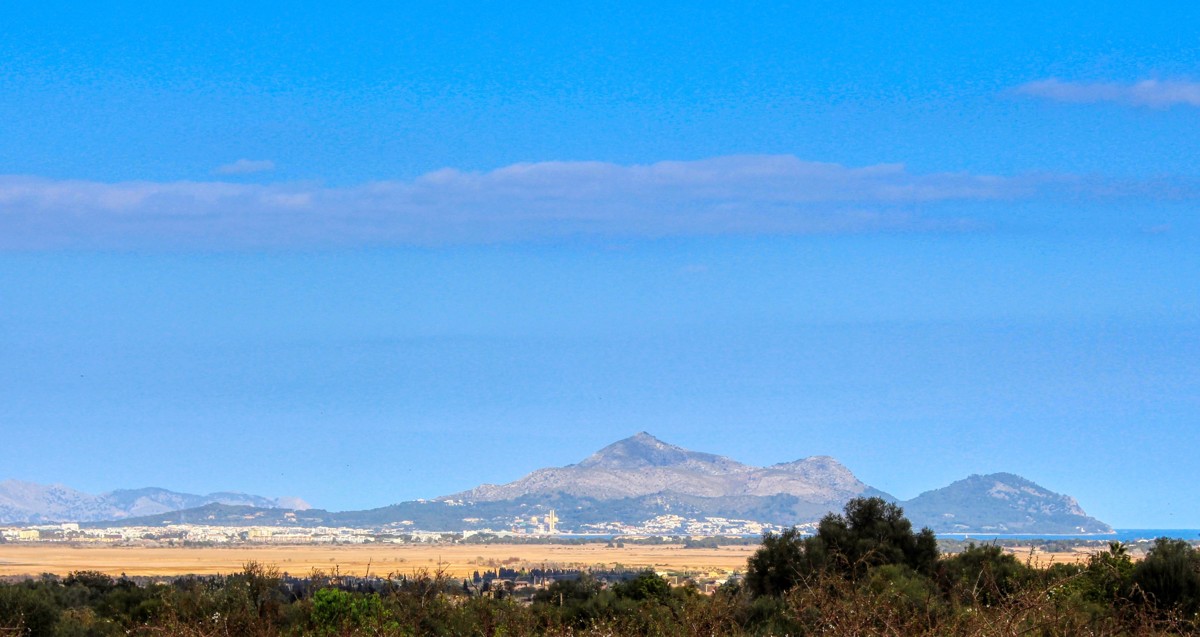 Interessante Investition in diese Immobilie mit spektakulärem Blick auf die Bucht von Alcudia in Muro