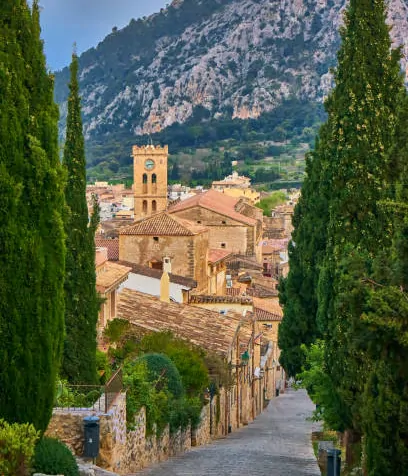 SECRET MARKETING. Exklusive Finca mit Blick auf das Meer und das exklusive Tal von Vall d'Axartell, in der Nähe von Pollensa, in absolut privilegierter und abgeschiedener Lage
