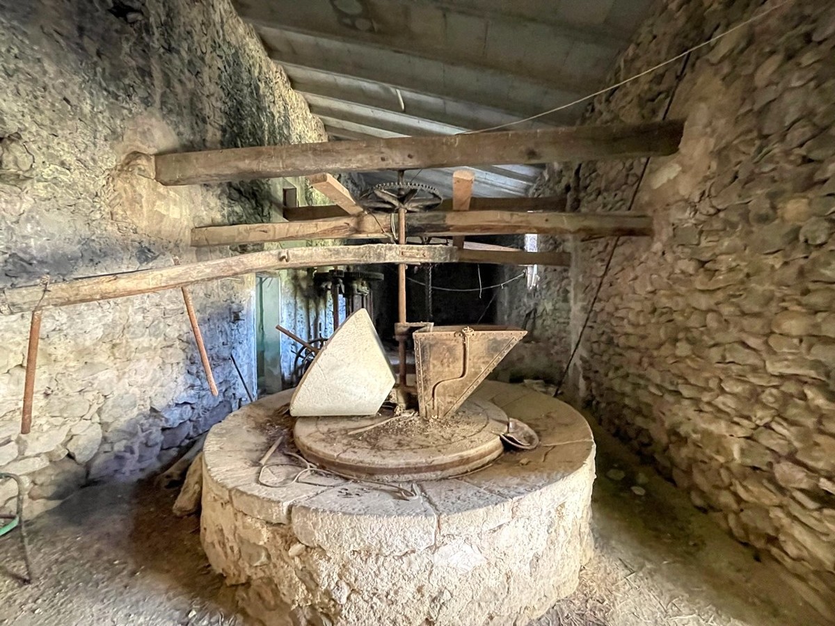 Zum Verkauf steht eine fantastische historische Finca aus dem 13. Jahrhundert in der Serra de Tramuntana in Campanet.