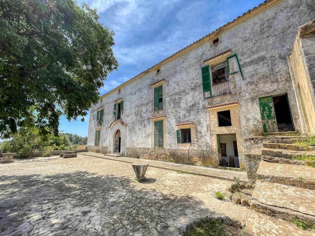 En venta fantástica Finca Histórica que data del siglo XIII en la Serra de Tramuntana en Campanet