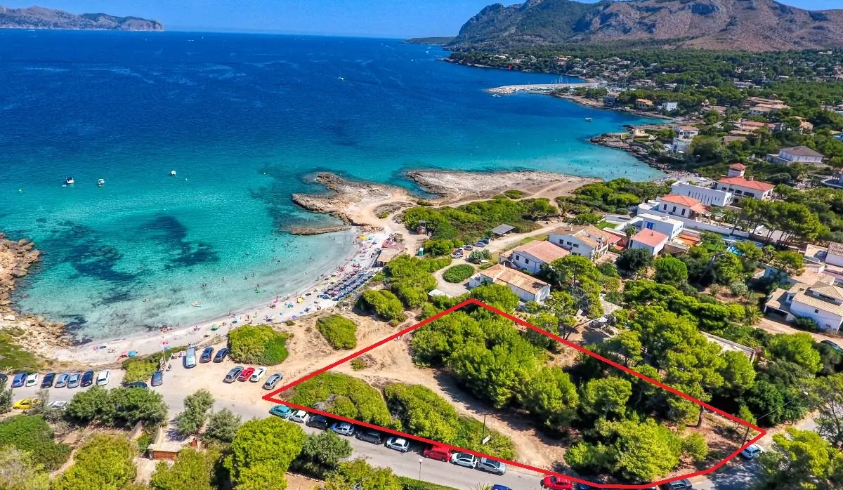 Luxus-Villa-Seefront-Villa-im-exklusiven-Gebiet-Mal-Pas-Alcudia