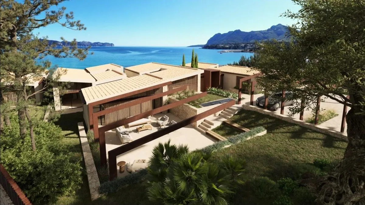 Luxury-sea-front-villa-in-exclusive-area-Mal-Pas-Alcudia