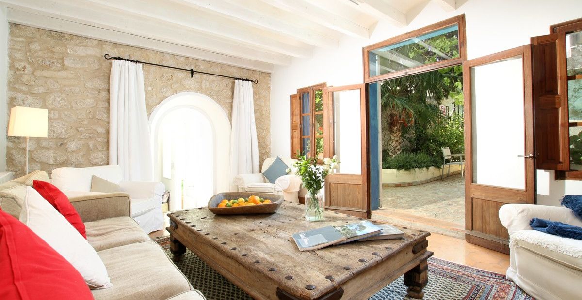 Haus-mit-Pool-und-Ferien-Lizenz-in-Pollensa-Village