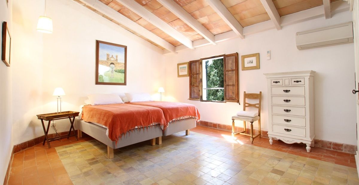 Haus-mit-Pool-und-Ferien-Lizenz-in-Pollensa-Village