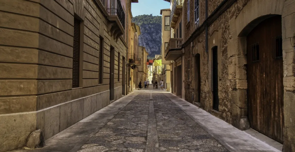 Historisches-Dorf-Haus-in-Pollensa-zu-reformieren