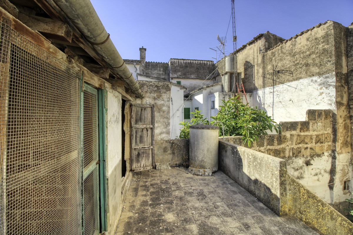 Histórica-casa-de-pueblo-en-Pollensa-para-reformar