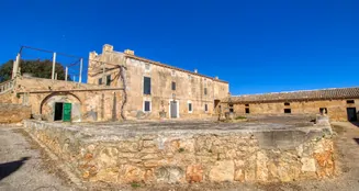 von_poll_real_estate_property_ES223766_image_1