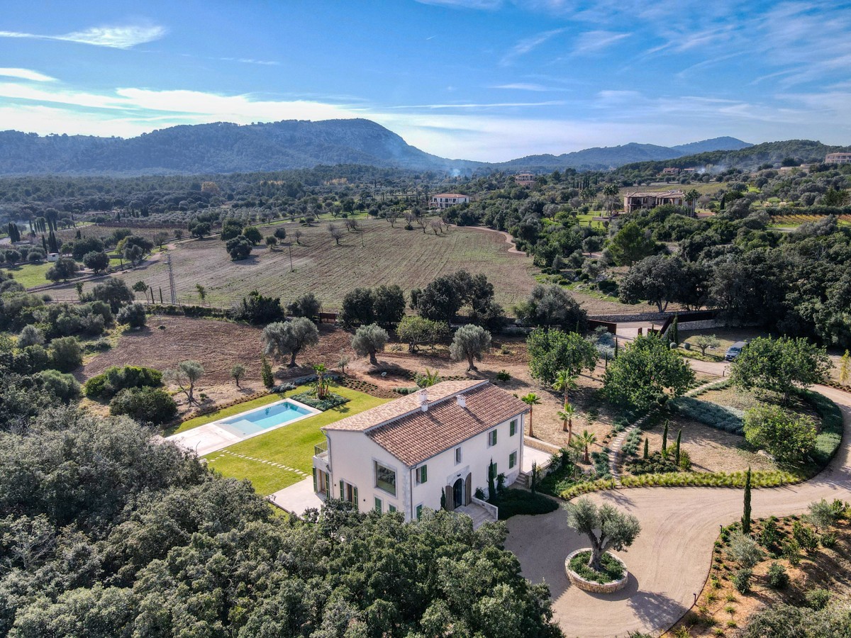 Finca-Pollensa-Pool-View (2)