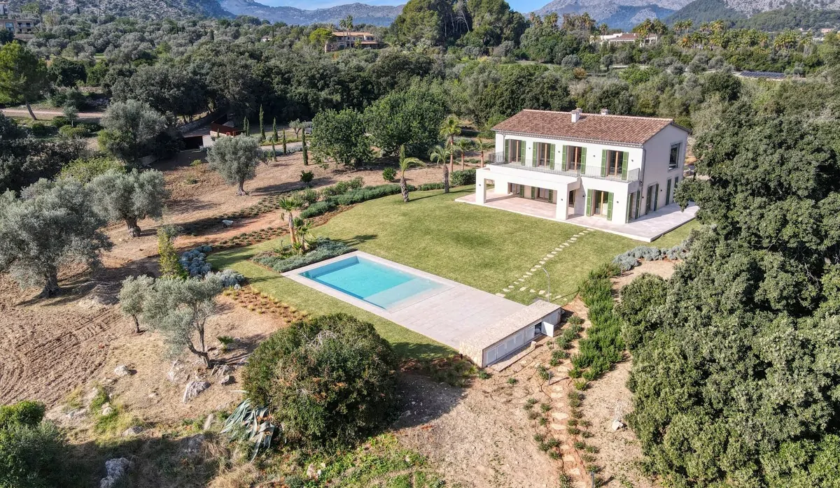 Finca-Pollensa-Pool-View (4)