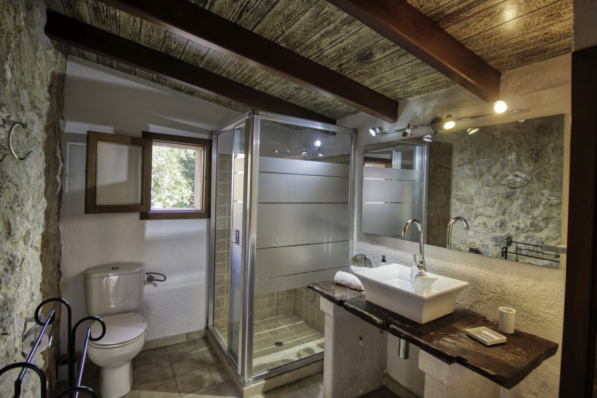 Finca-con-piscina-y-licencia-vacacional-en-Pollensa