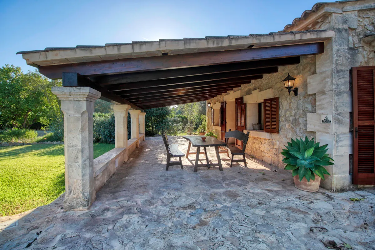 Finca-with-pool-and-vacation-license-in-Pollensa
