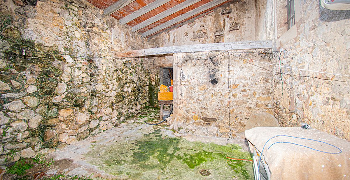 POSESION-POLLENSA-FINCA-POOL-BLICK