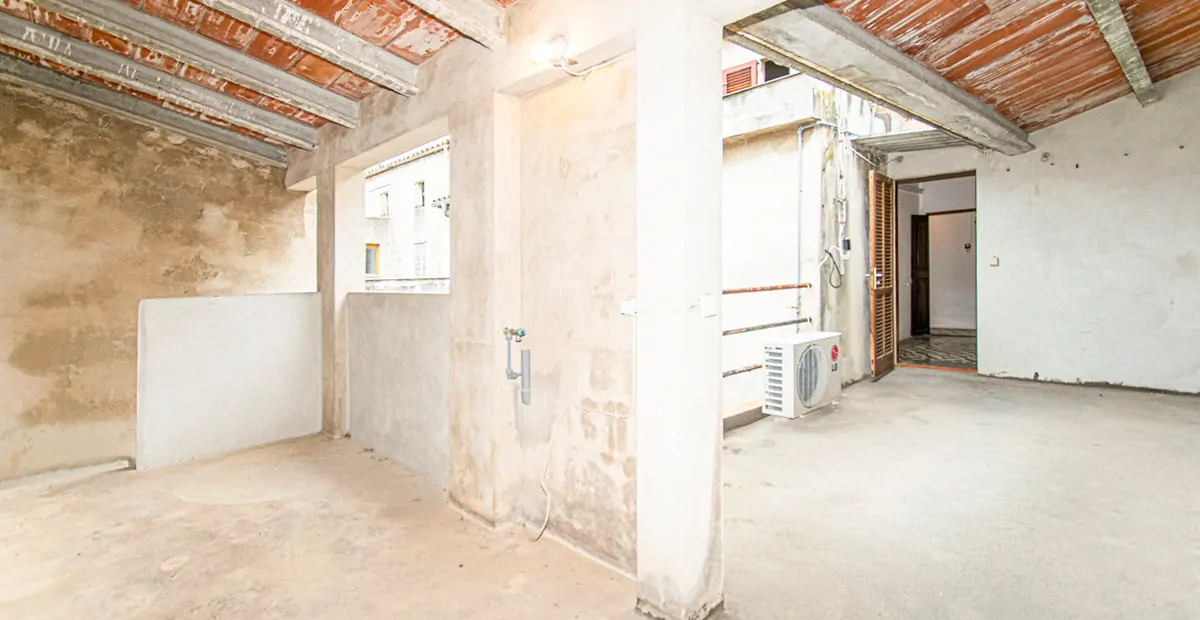 Stadthaus-mit-Terrasse-in-Pollensa