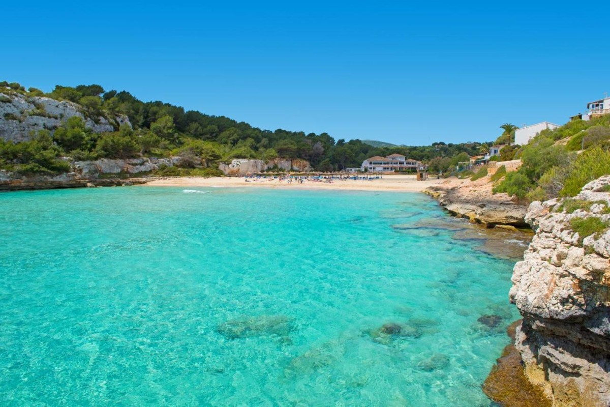 Villa-mit-Blick-und-Pool-in-Cala-Romántica