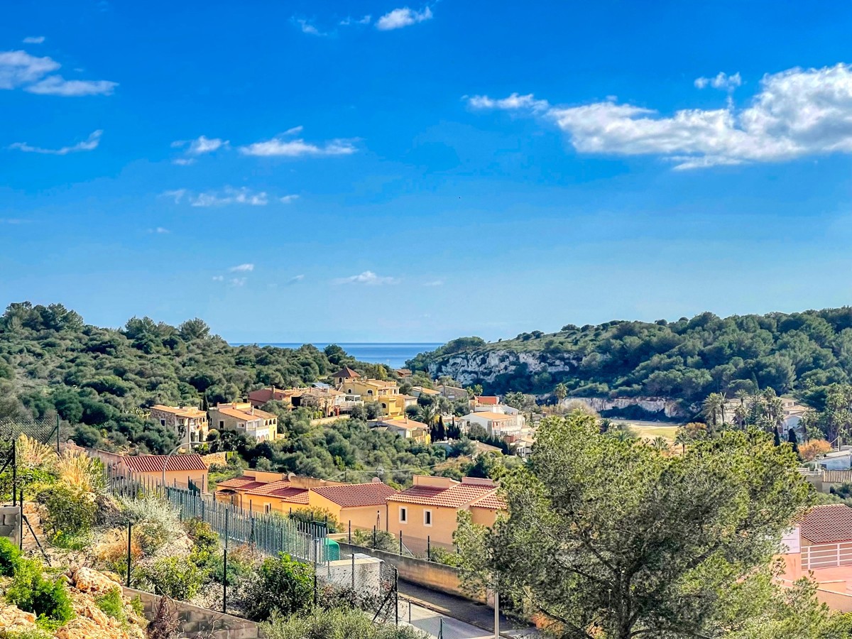 Villa-mit-Blick-und-Pool-in-Cala-Romántica