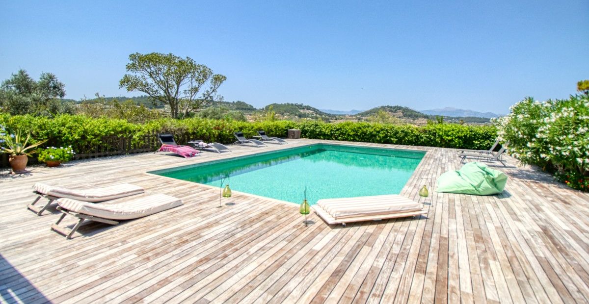 Prächtige-Finca-mit-Pool-und-großem-Grundstück-in-San-Joan-Mallorca