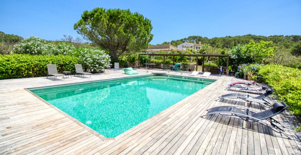 Prächtige-Finca-mit-Pool-und-großem-Grundstück-in-San-Joan-Mallorca