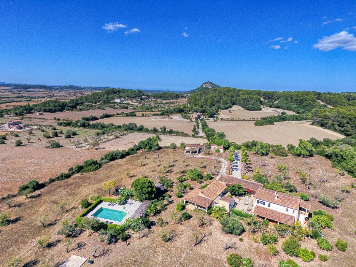 Magnifica-finca-con-piscina-y -gran-terreno-en-San-Joan-Mallorca