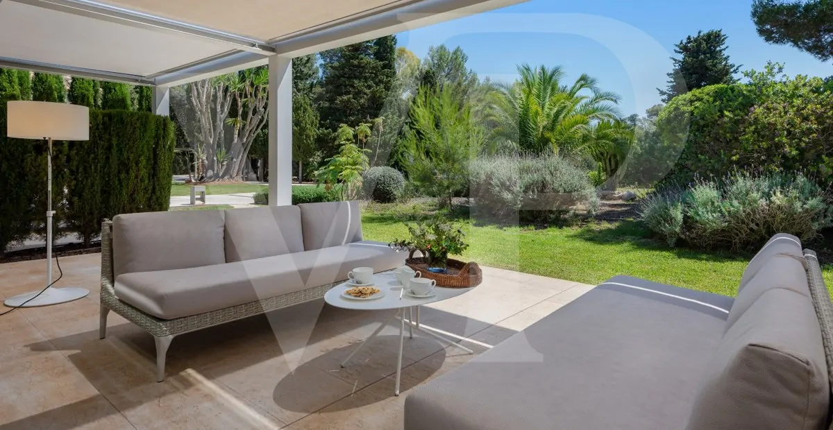 spektakuläre-Villa-in-toplage-qualität-und-design-mit-meerblick-Traumvilla-zu-verkaufen-in-pollensa