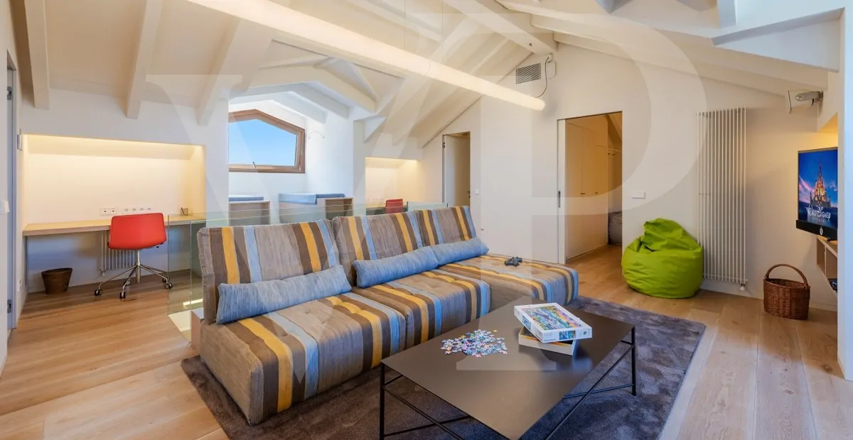 spektakuläre-Villa-in-toplage-qualität-und-design-mit-meerblick-Traumvilla-zu-verkaufen-in-pollensa