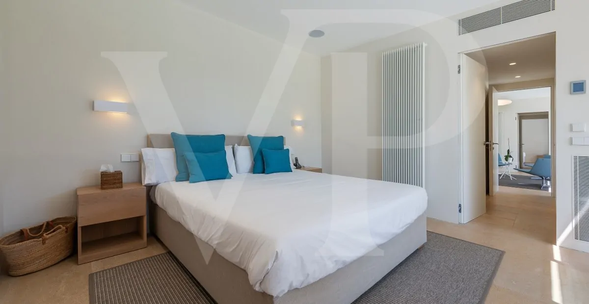 spektakuläre-Villa-in-toplage-qualität-und-design-mit-meerblick-Traumvilla-zu-verkaufen-in-pollensa