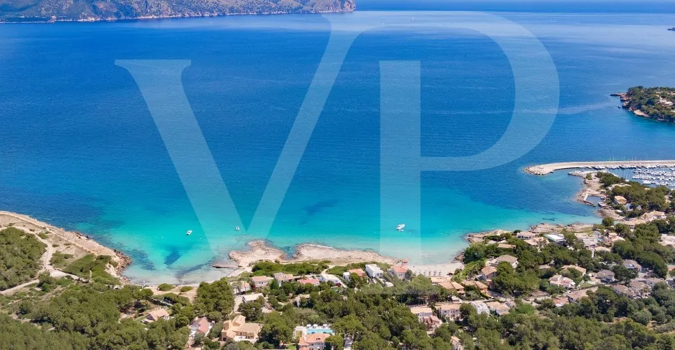 spektakuläre-Villa-in-toplage-qualität-und-design-mit-meerblick-Traumvilla-zu-verkaufen-in-pollensa