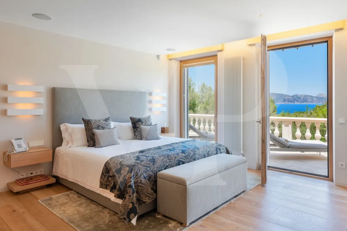 spectacular-villa-in-fantastic-location-quality-and-design-with-sea-views-dream-villa-for-sale-between-pollensa-alcudia