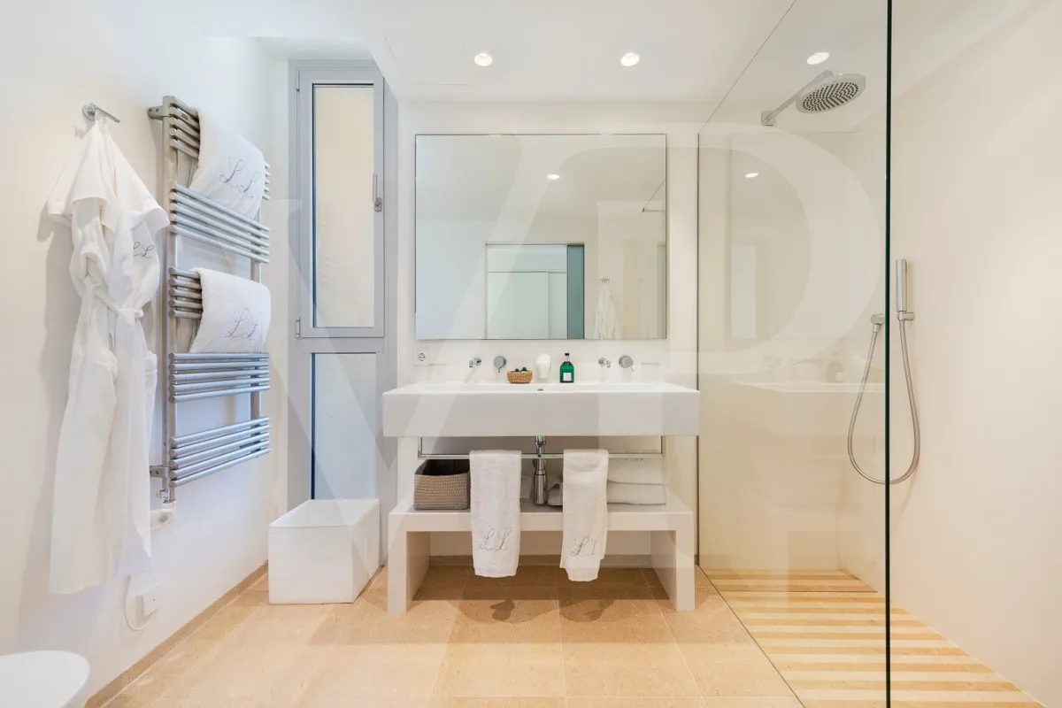 spectacular-villa-in-fantastic-location-quality-and-design-with-sea-views-dream-villa-for-sale-between-pollensa-alcudia